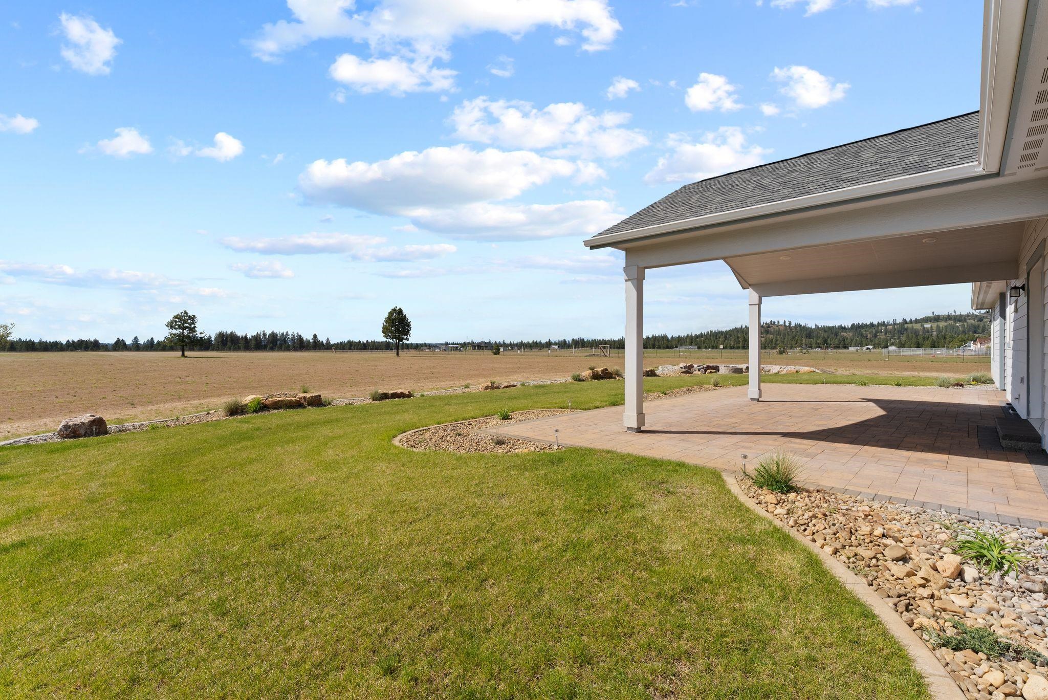 27907 North Bruce Road Chattaroy, WA 99003 - Photo 31 of 49