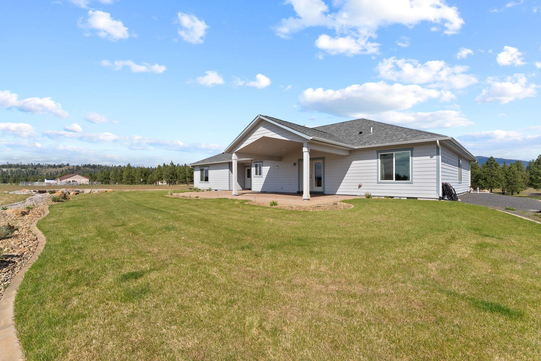 27907 North Bruce Road Chattaroy, WA 99003 - Photo 33 of 49