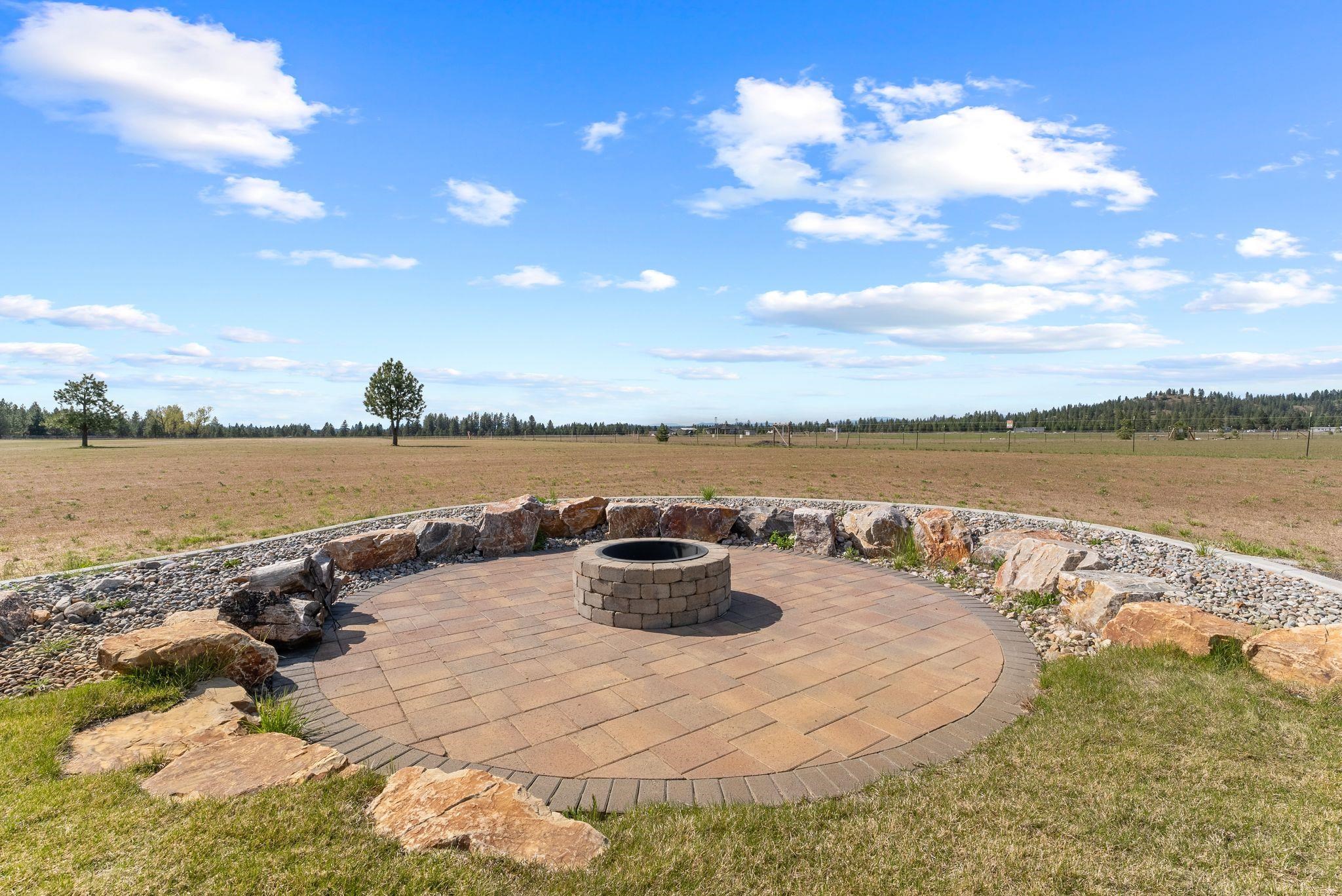 27907 North Bruce Road Chattaroy, WA 99003 - Photo 35 of 49