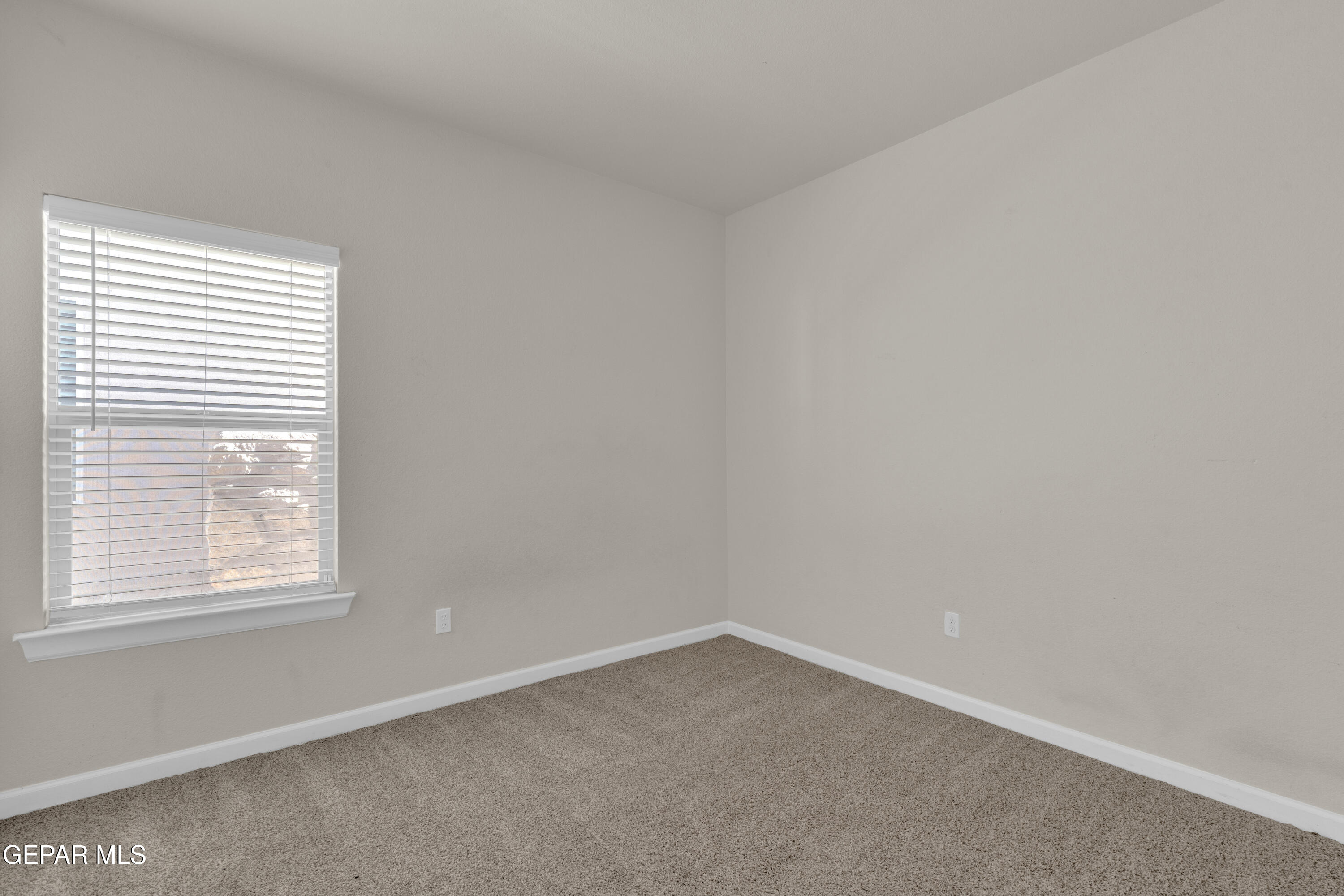 5937 Ruidoso Downs Street El Paso, TX 79932 - Photo 23 of 25 3 (24)