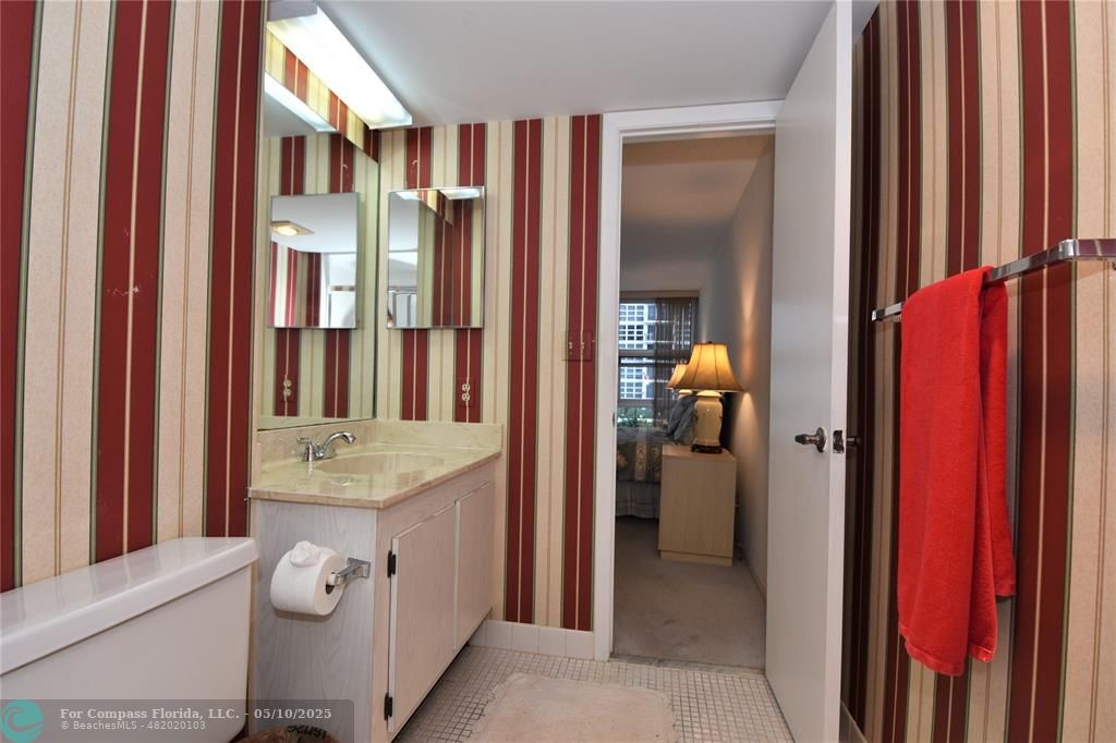 525 North Ocean Boulevard, Unit 522 Pompano Beach, FL 33062 - Photo 23 of 34