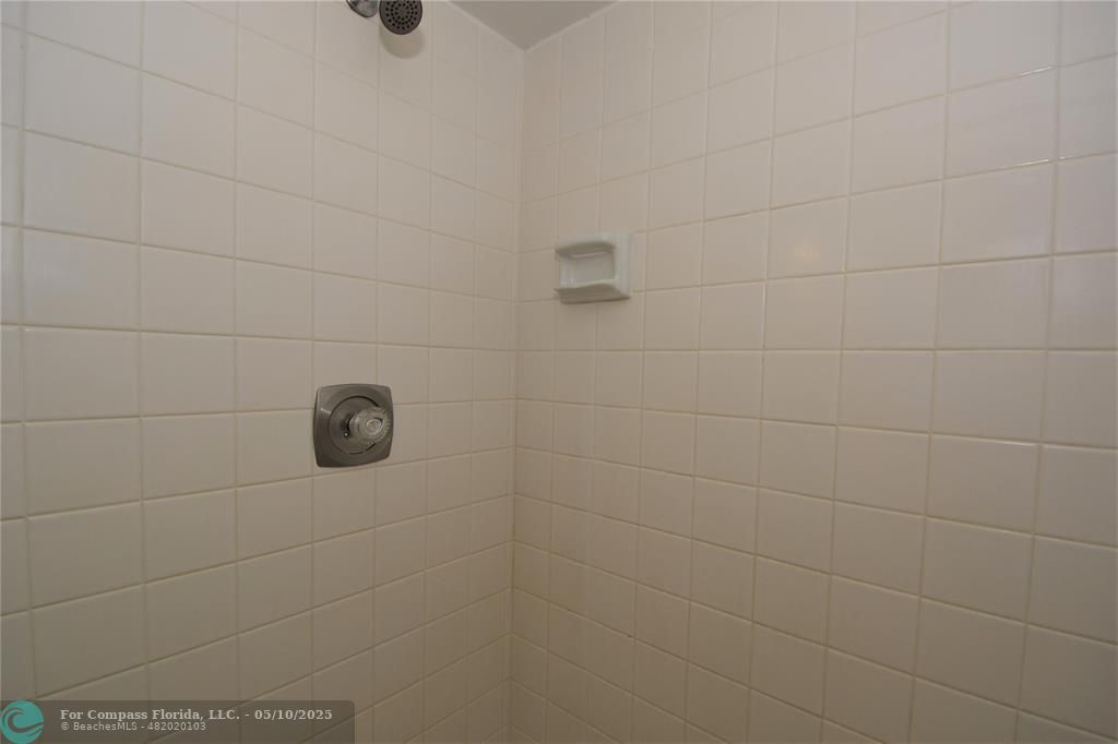 525 North Ocean Boulevard, Unit 522 Pompano Beach, FL 33062 - Photo 31 of 34