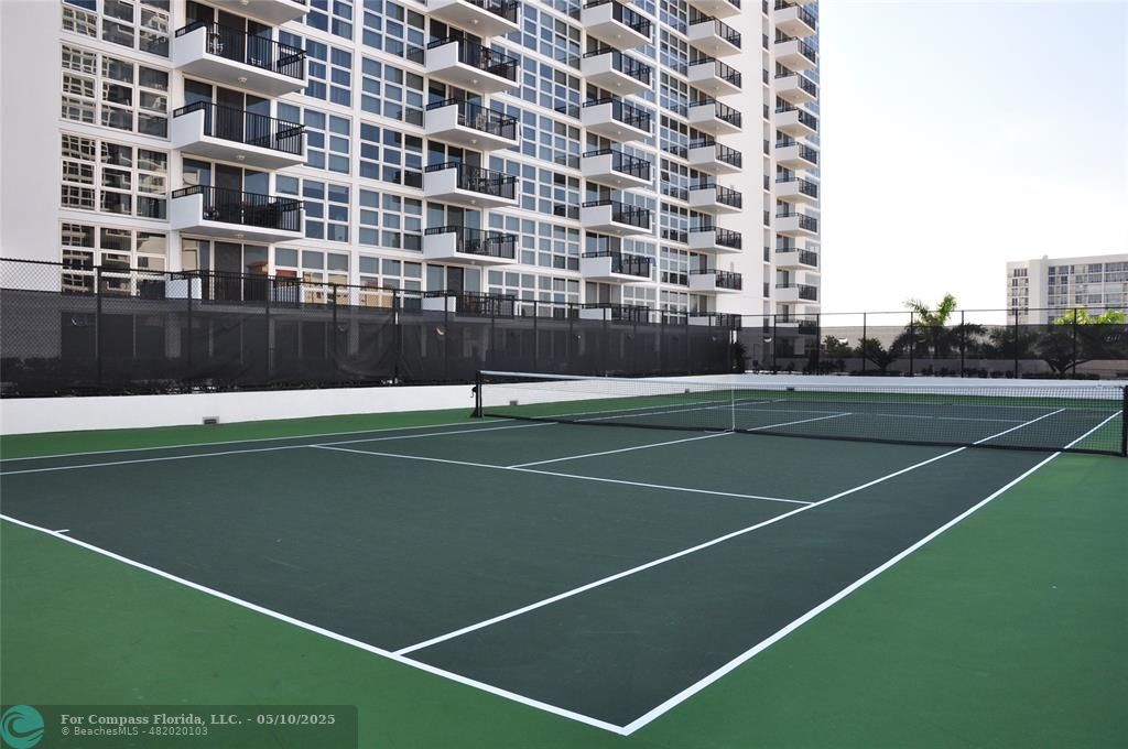 525 North Ocean Boulevard, Unit 522 Pompano Beach, FL 33062 - Photo 34 of 34 Tennis Courts