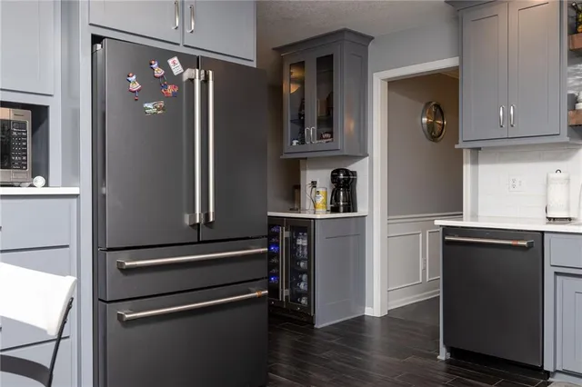 $455,000 | 1327 Easton Court, Liberty, MO 64068