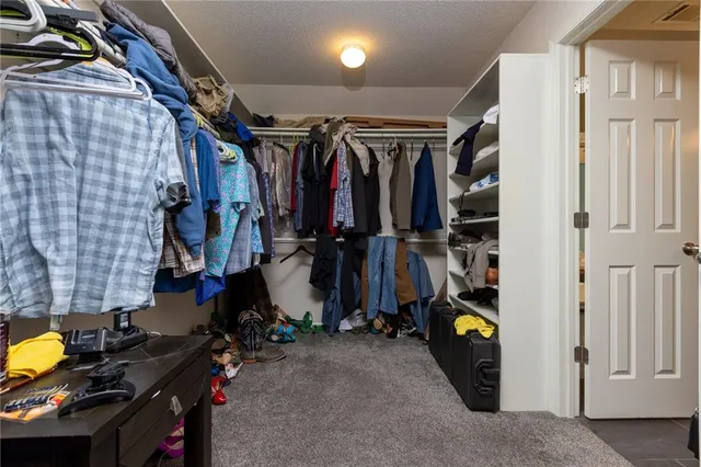 $455,000 | 1327 Easton Court, Liberty, MO 64068