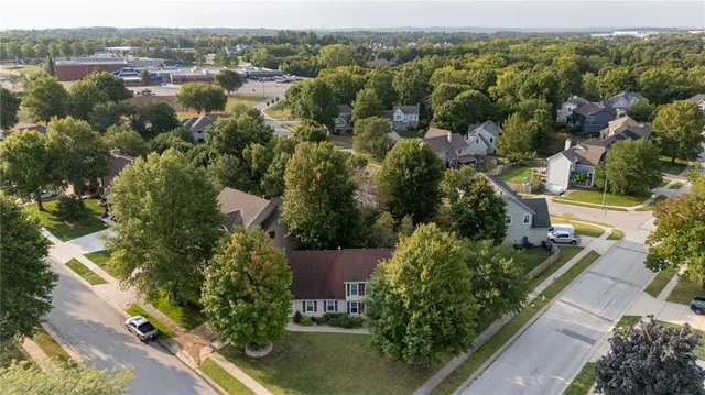 $455,000 | 1327 Easton Court, Liberty, MO 64068