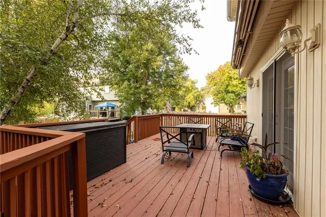 $455,000 | 1327 Easton Court, Liberty, MO 64068