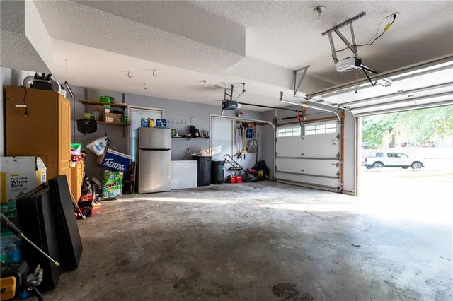 $455,000 | 1327 Easton Court, Liberty, MO 64068