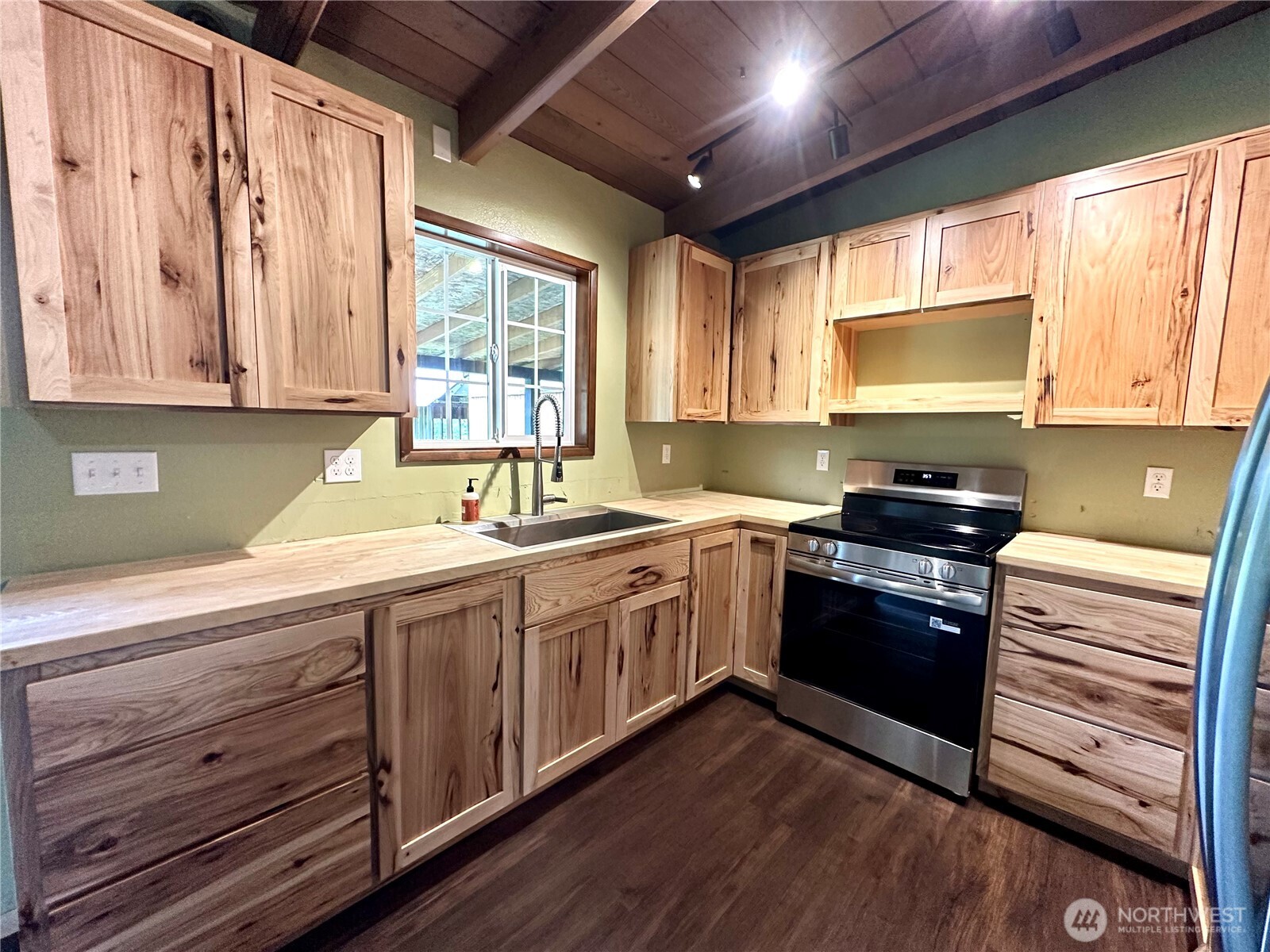 120 Hammer Way Forks, WA 98331 - Photo 5 of 33