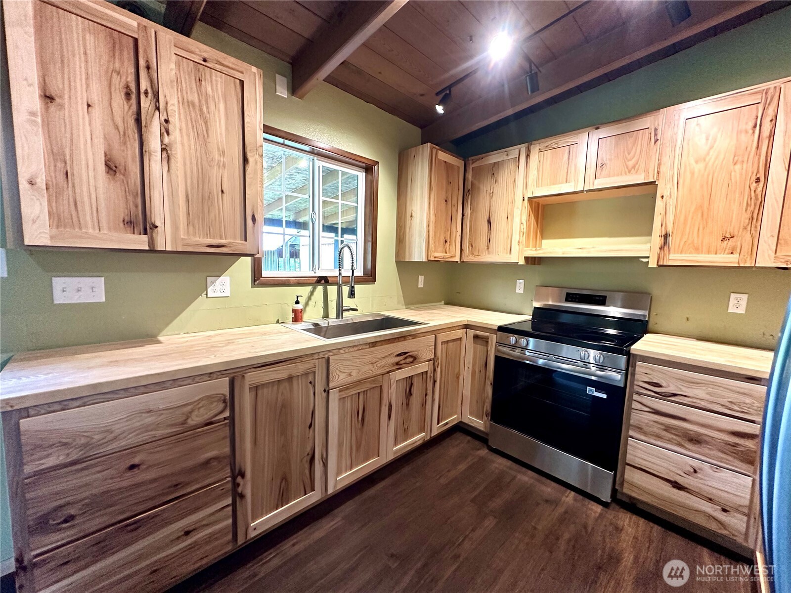 120 Hammer Way Forks, WA 98331 - Photo 7 of 33