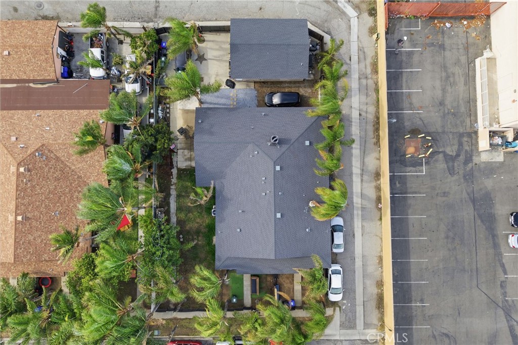 610 South Olive Avenue Rialto, CA 92376 - Photo 31 of 44 an aerial view of residential houses with outdoor space