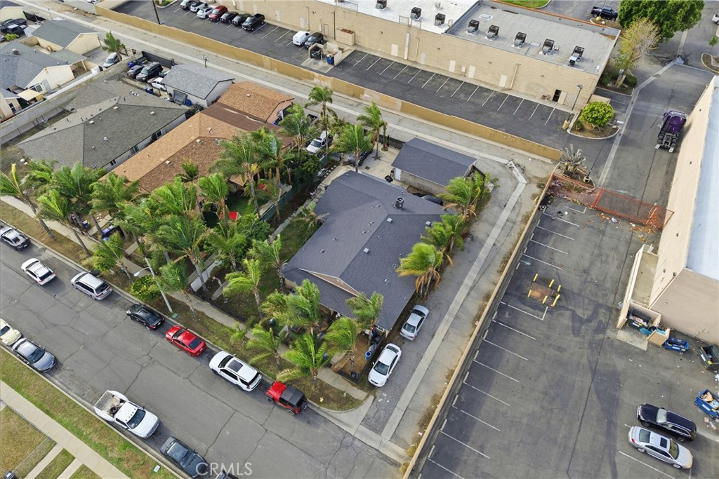 610 South Olive Avenue Rialto, CA 92376 - Photo 34 of 44 an aerial view of a house