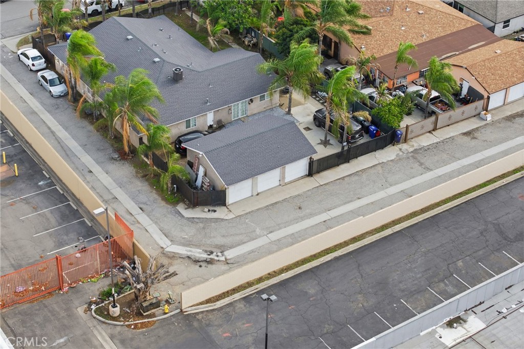 610 South Olive Avenue Rialto, CA 92376 - Photo 36 of 44 an aerial view of a house