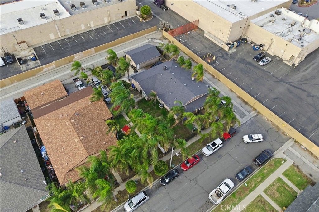 610 South Olive Avenue Rialto, CA 92376 - Photo 38 of 44 an aerial view of a house a garden