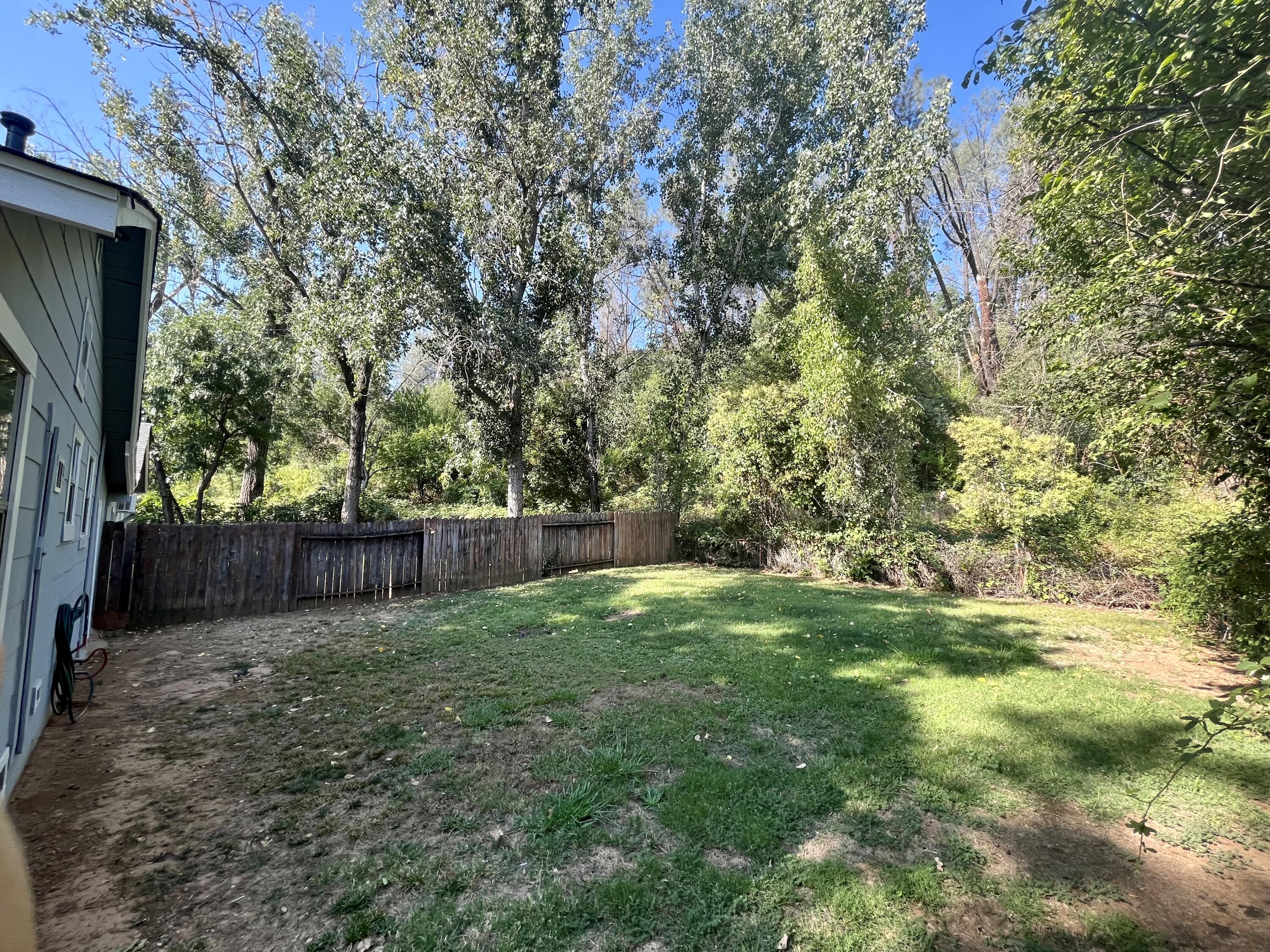 4980-4990 Cedars Road Redding, CA 96001 - Photo 24 of 67 IMG_2278