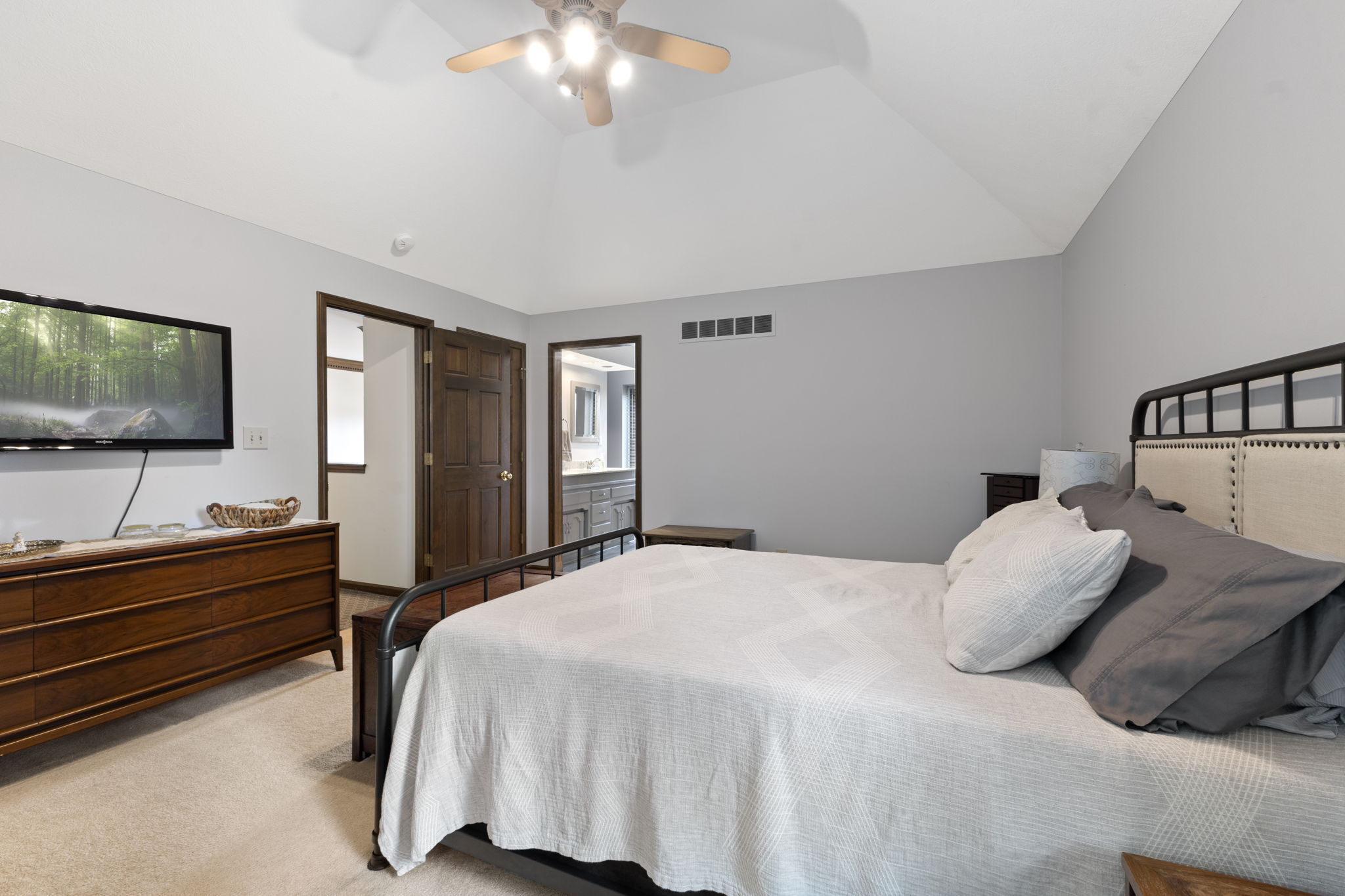 340 Rodeo Drive Indianapolis, IN 46217 - Photo 31 of 54 Gallery Image 31