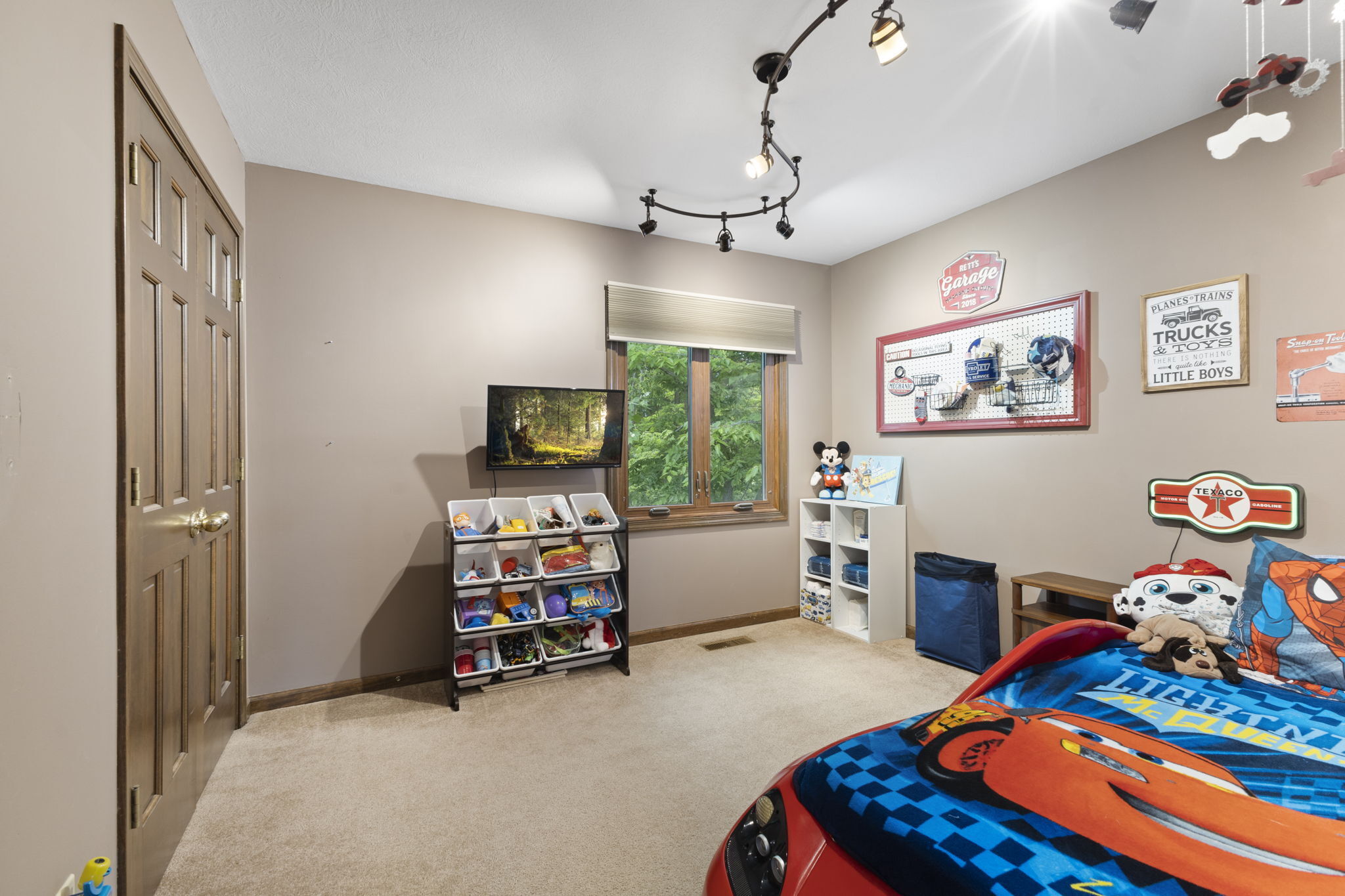 340 Rodeo Drive Indianapolis, IN 46217 - Photo 34 of 54 Gallery Image 34