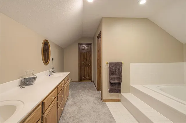 $1,150,000 | 12015 Highway 7, Lee's Summit, MO 64086