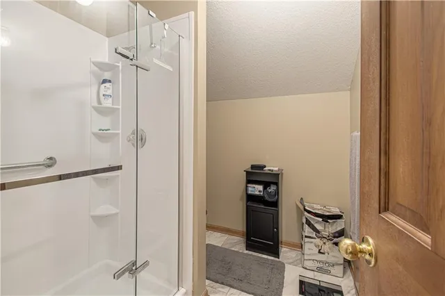 $1,150,000 | 12015 Highway 7, Lee's Summit, MO 64086