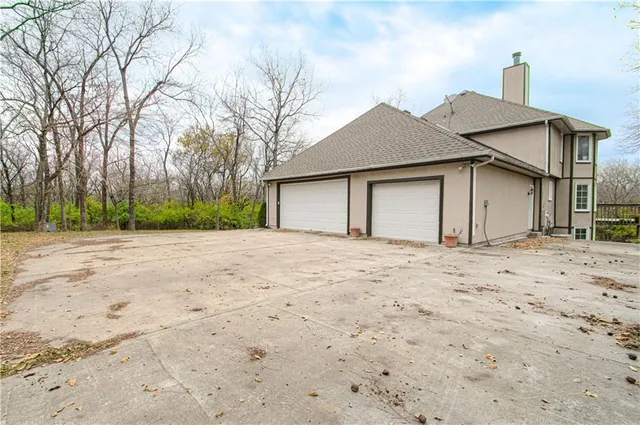$1,150,000 | 12015 Highway 7, Lee's Summit, MO 64086