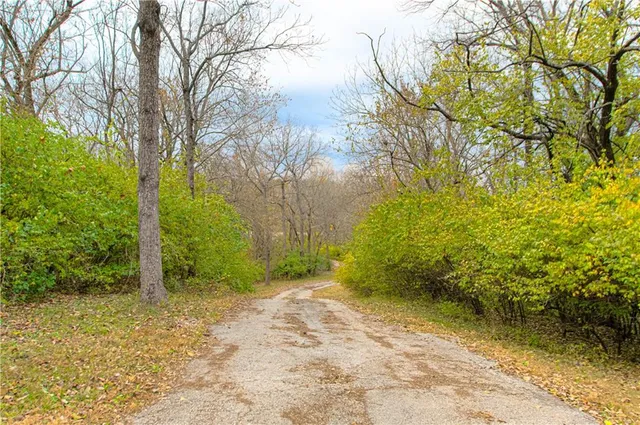 $1,150,000 | 12015 Highway 7, Lee's Summit, MO 64086