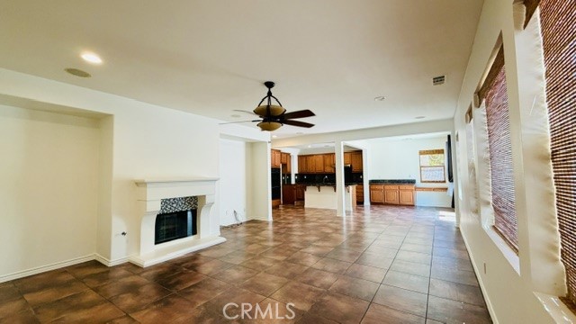 17073 Noble View Circle Riverside, CA 92503 - Photo 5 of 25