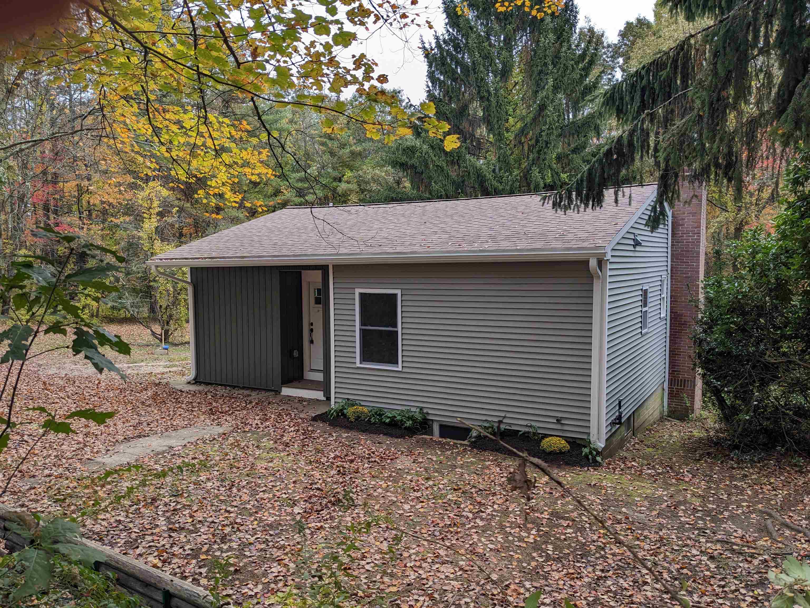 9 River Road Bow, NH 03304 - Photo 2 of 19