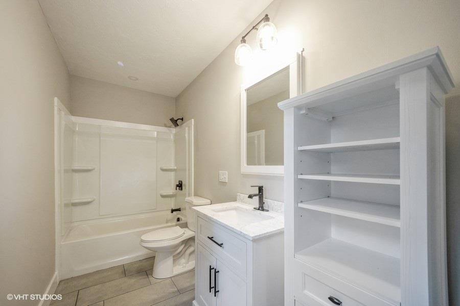 9 River Road Bow, NH 03304 - Photo 4 of 19