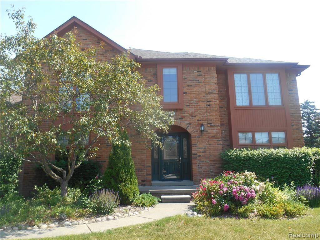 1972 Independence Drive Rochester Hills, MI 48306 - Photo 2 of 62