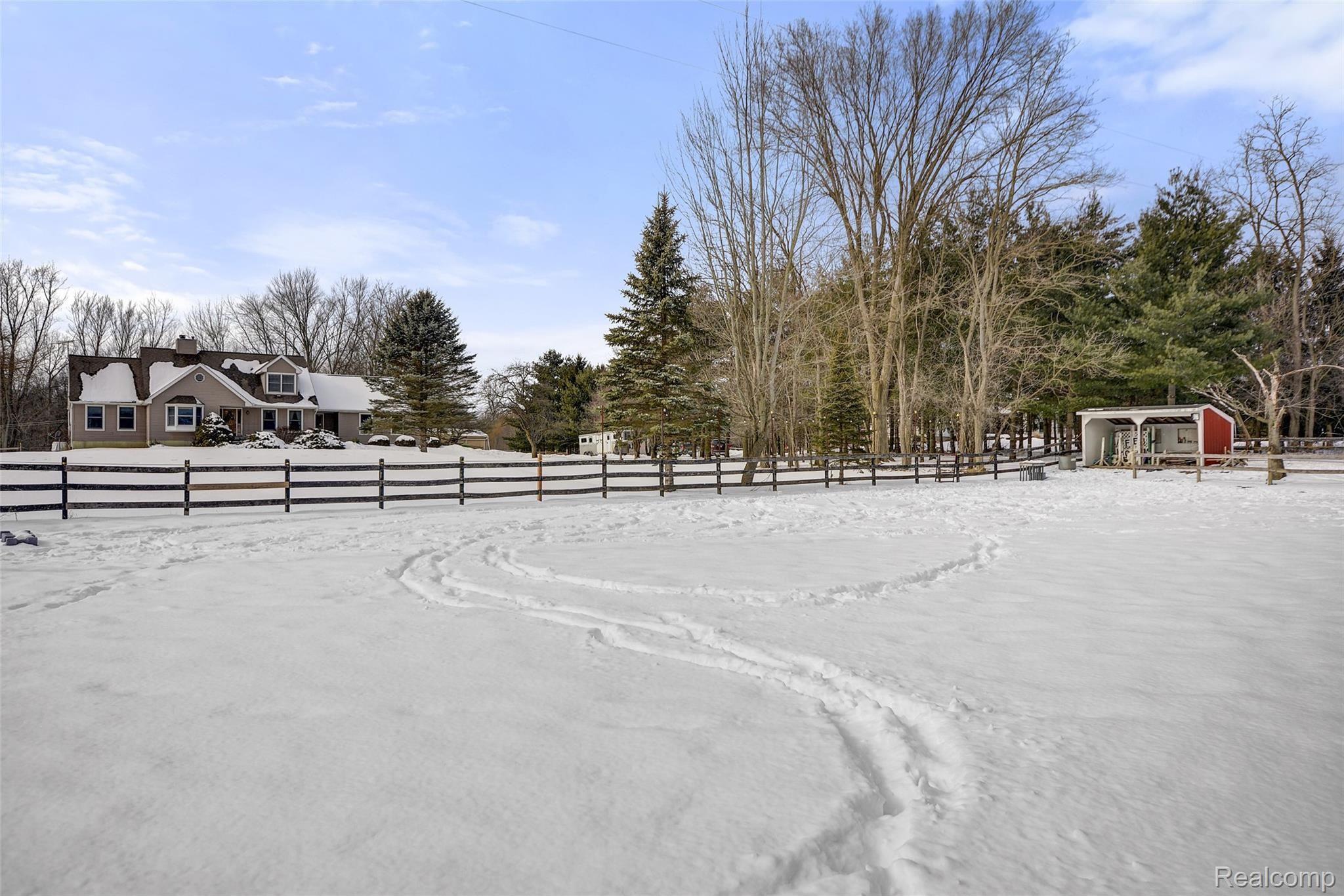 6187 Hellner Road Ann Arbor, MI 48105 - Photo 1 of 50 Hellner_56.jpg