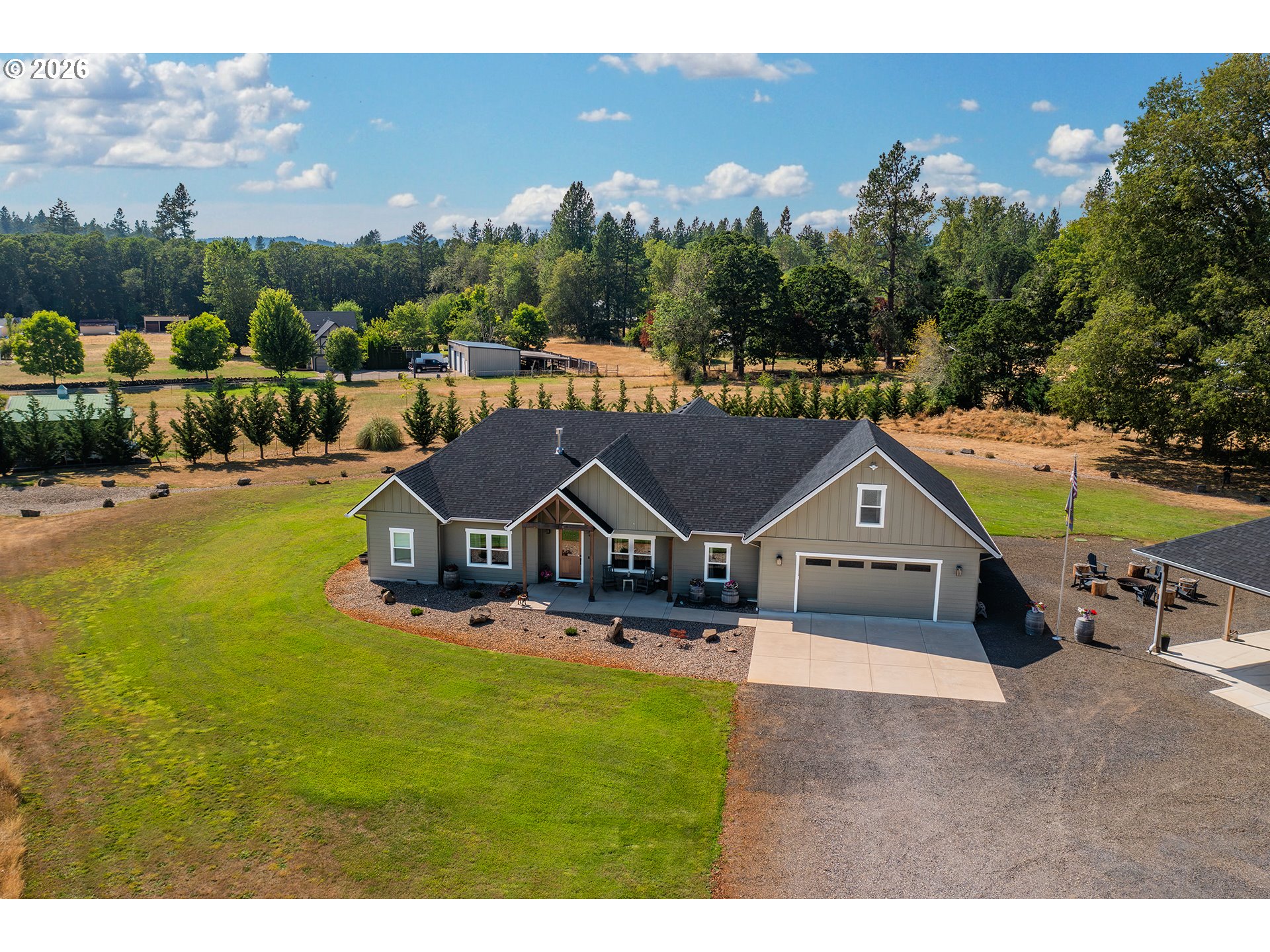 24883 Suttle Road Elmira, OR 97437 - Photo 7 of 44