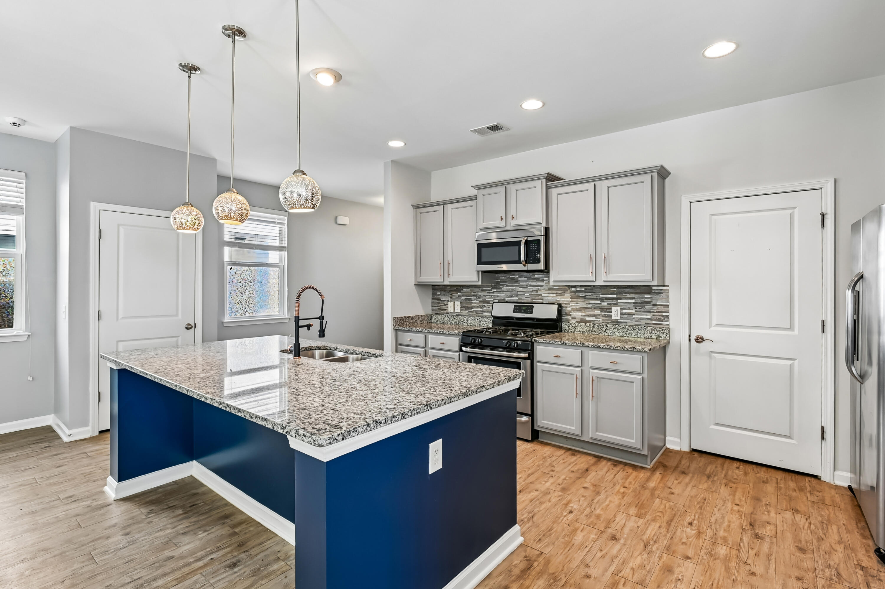 9831 Seed Street Ladson, SC 29456 - Photo 15 of 34 19-Kitchen