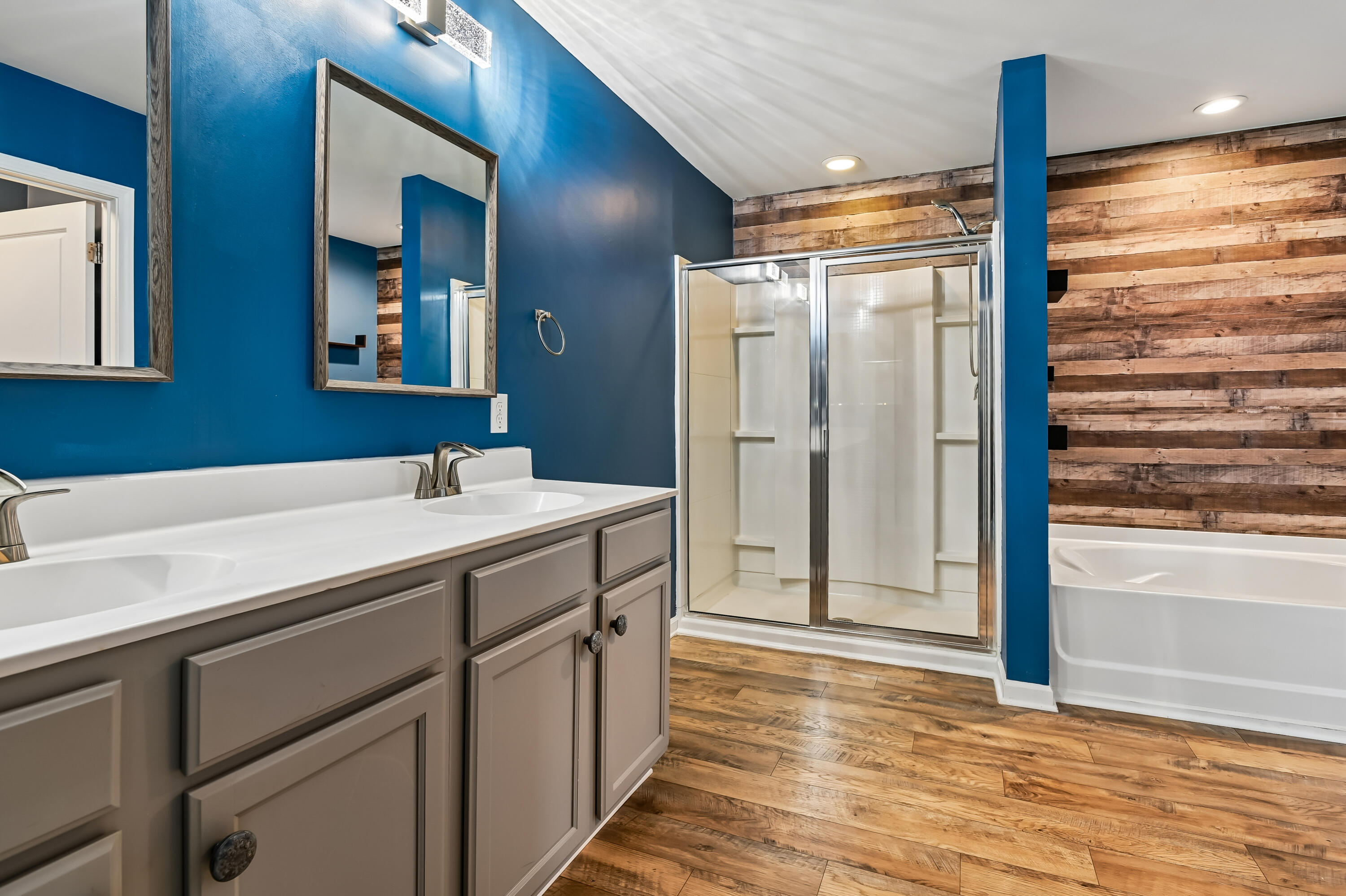 9831 Seed Street Ladson, SC 29456 - Photo 22 of 34 26-Primary_Bath