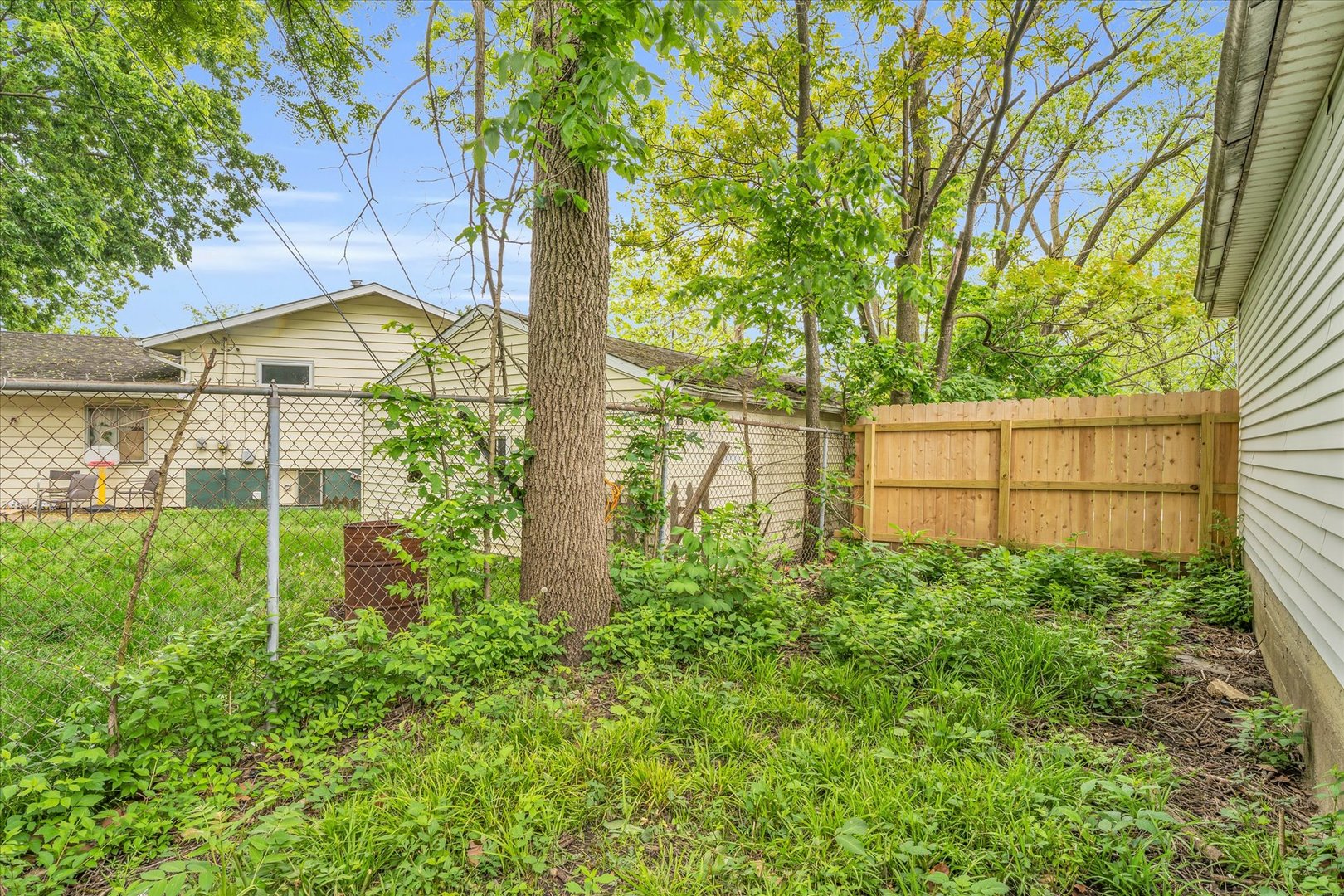 1615 Sheffield Road Champaign, IL 61821 - Photo 34 of 36 Gallery Image 34