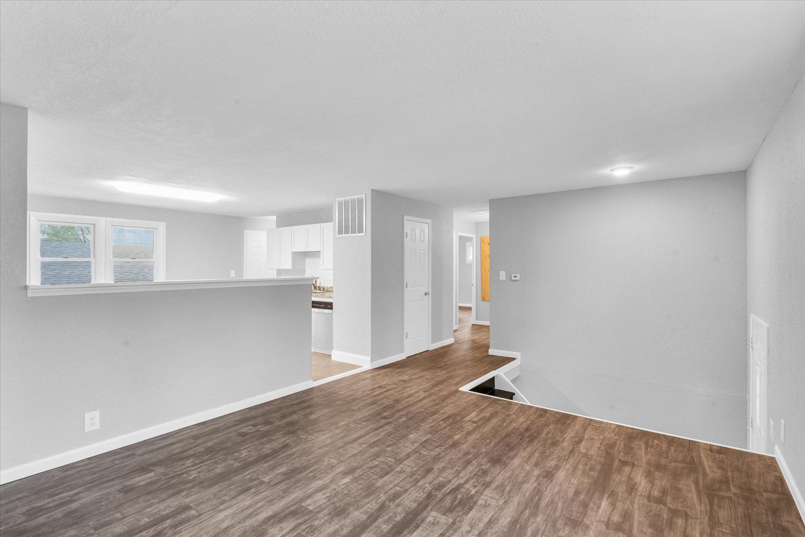 1615 Sheffield Road Champaign, IL 61821 - Photo 7 of 36 Gallery Image 7