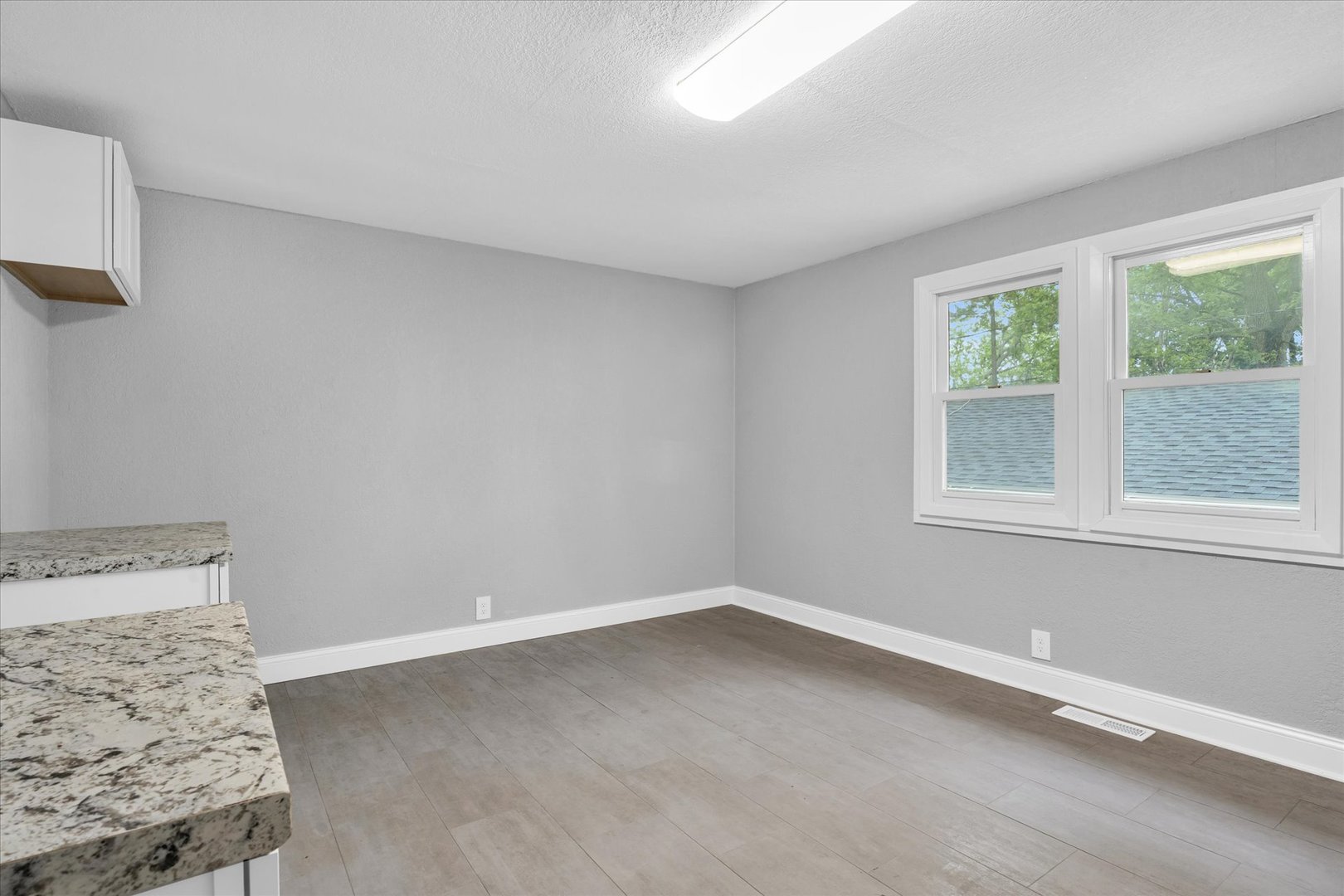 1615 Sheffield Road Champaign, IL 61821 - Photo 10 of 36 Gallery Image 10