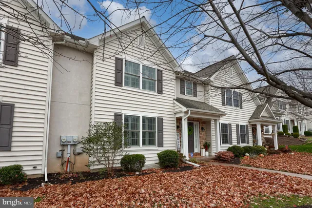 $400,000 | 120 Baneberry Lane, Lititz, PA 17543