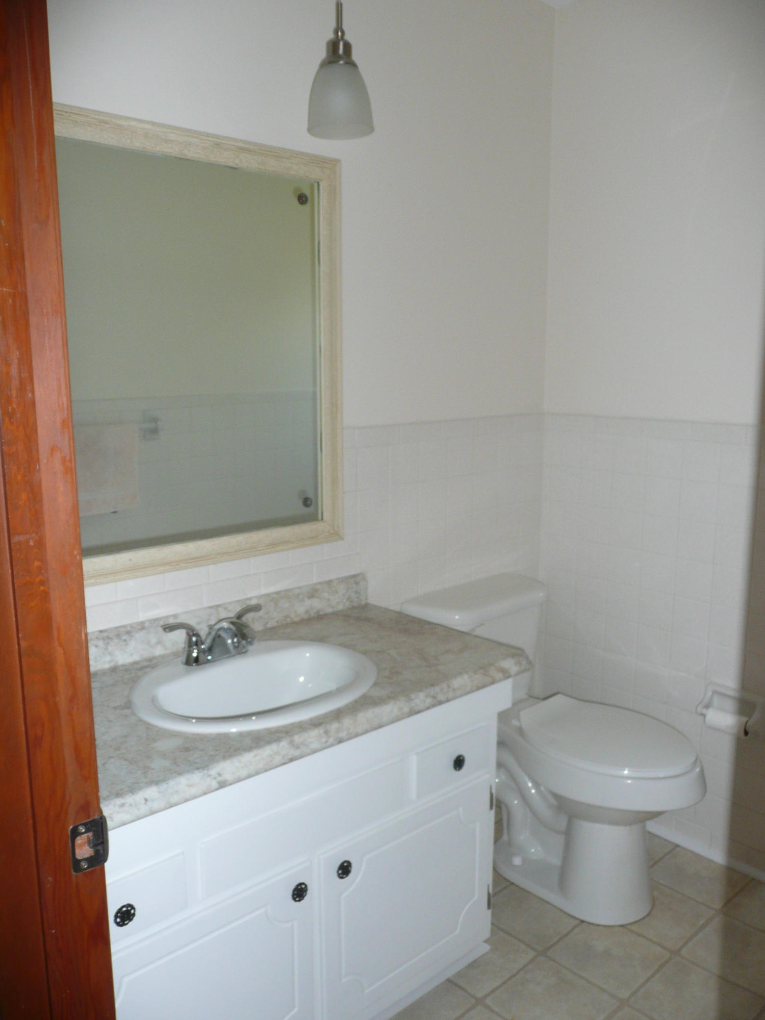 932 Roderick Road Knoxville, TN 37923 - Photo 12 of 15 2nd Bathroom - updated