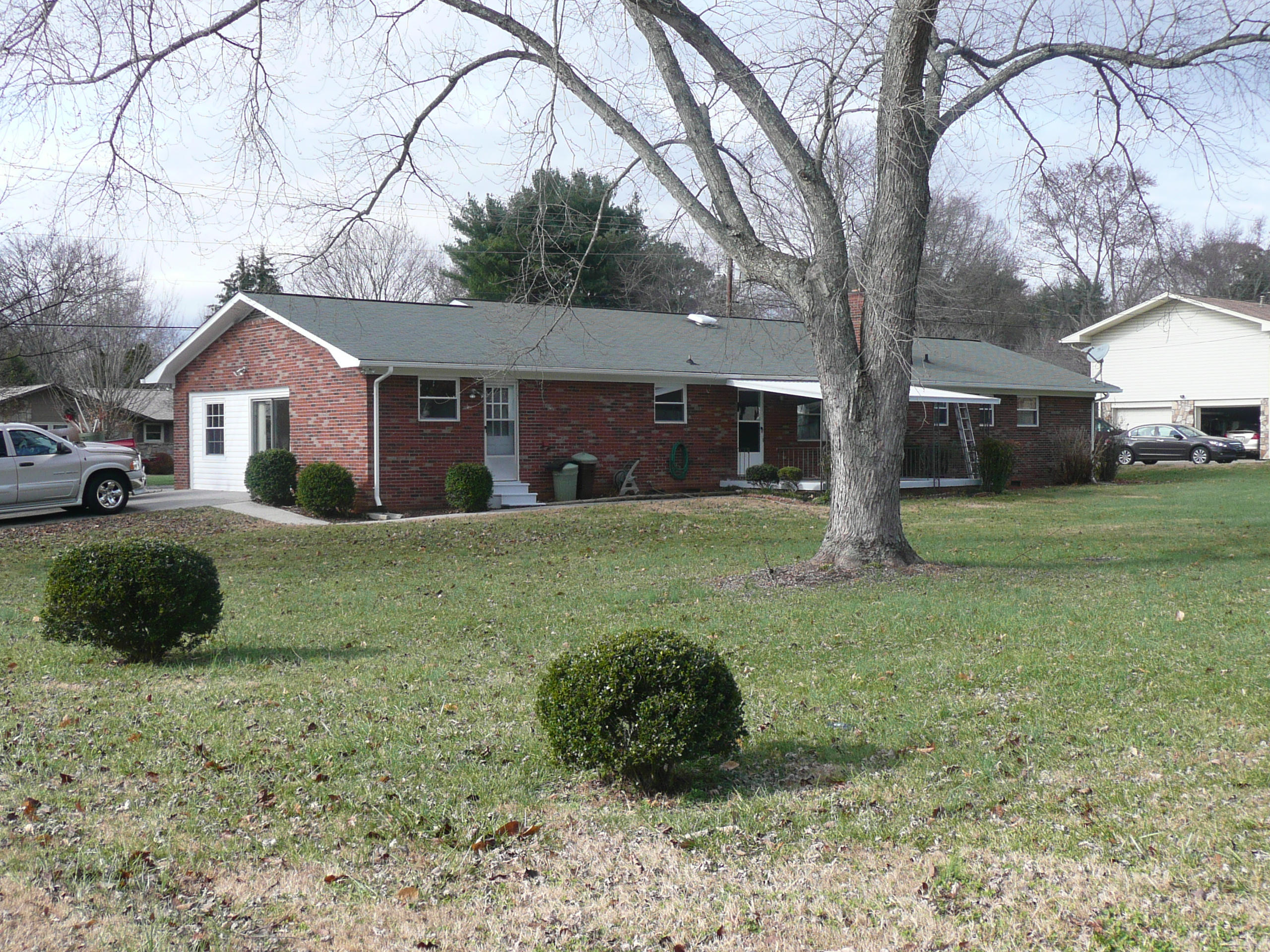932 Roderick Road Knoxville, TN 37923 - Photo 15 of 15 Back