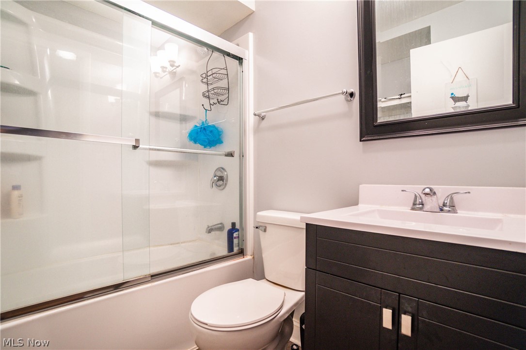 23938 Knickerbocker Road Bay Village, OH 44140 - Photo 18 of 31 Gallery Image 18