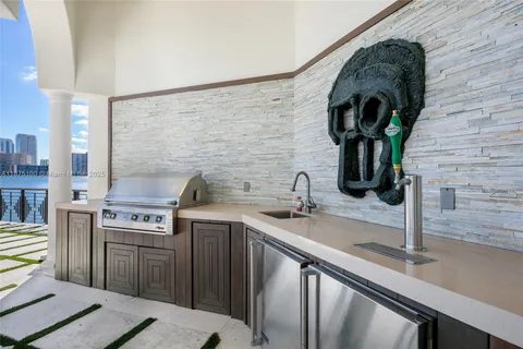 a view of outdoor space yard and patio