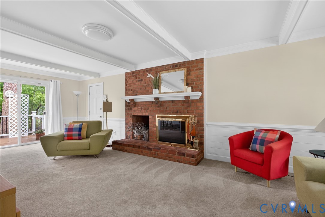 5710 Oak Knoll Road Midlothian, VA 23112 - Photo 14 of 66 A wood burning Fireplace will make for cozy evenin