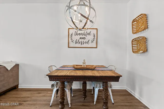 $2,200 | 406 Raven Lane, Panama City, FL 32404