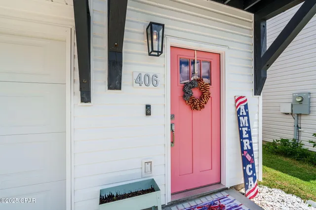 $2,200 | 406 Raven Lane, Panama City, FL 32404
