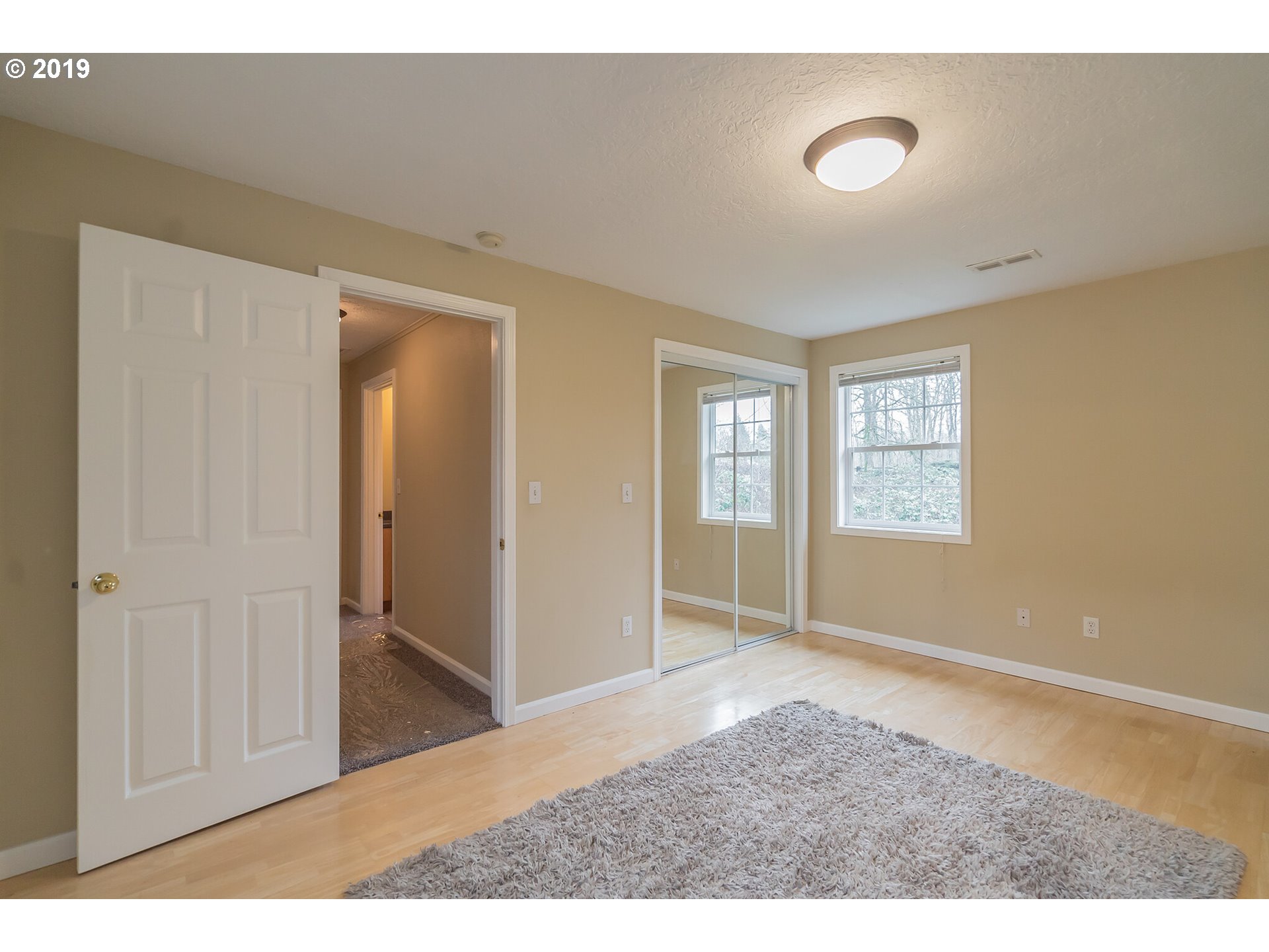 12929 Southeast Rusk Road Milwaukie, OR 97222 - Photo 25 of 32 a view interior of a house and an empty room