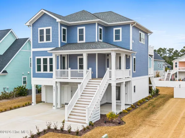 $899,900 | 367 Spicer Lake Drive, Holly Ridge, NC 28445