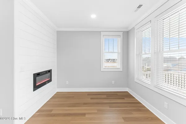 $899,900 | 367 Spicer Lake Drive, Holly Ridge, NC 28445