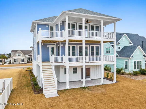$899,900 | 367 Spicer Lake Drive, Holly Ridge, NC 28445