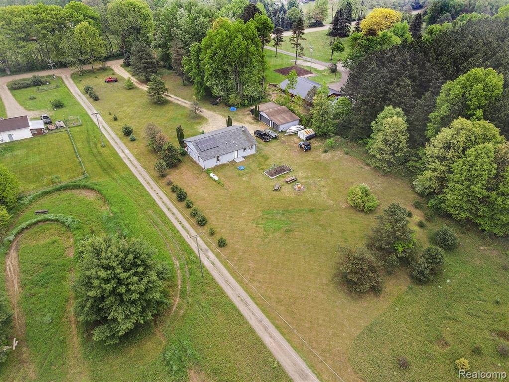 3275 Le Valley Road Columbiaville, MI 48421 - Photo 32 of 34