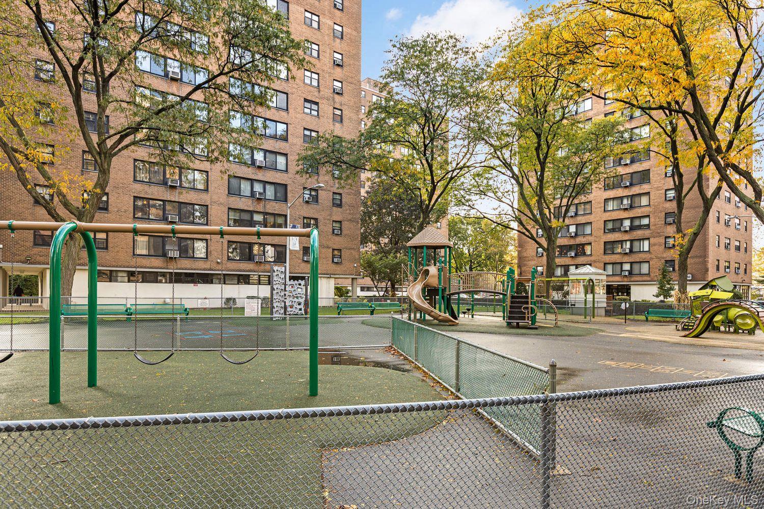 33-43 14th Street, Unit 4B Queens, NY 11106 - Photo 18 of 19 a picture of street with view of building